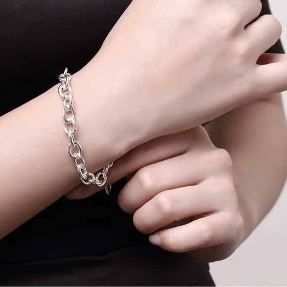Silver Basic Chain Bracelet For Woman and Men 8” - Picture 4 of 4